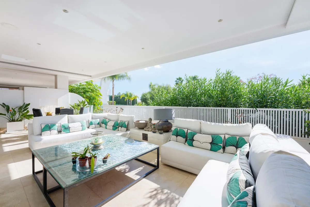 d5c276c6-9147-4fa1-9766-4b2200ebf175