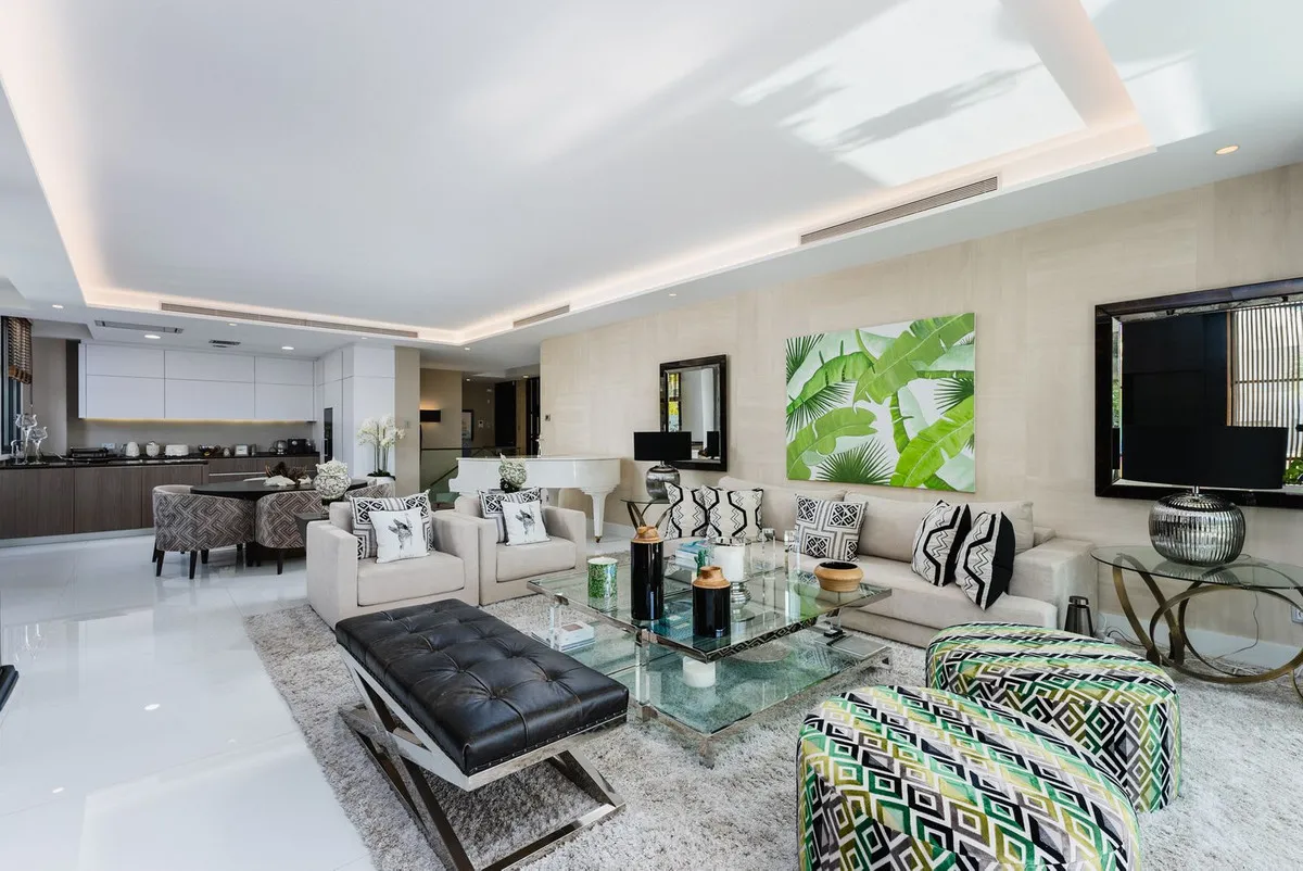 e6a0f12f-2e04-44fd-a34e-c40efd854e7e