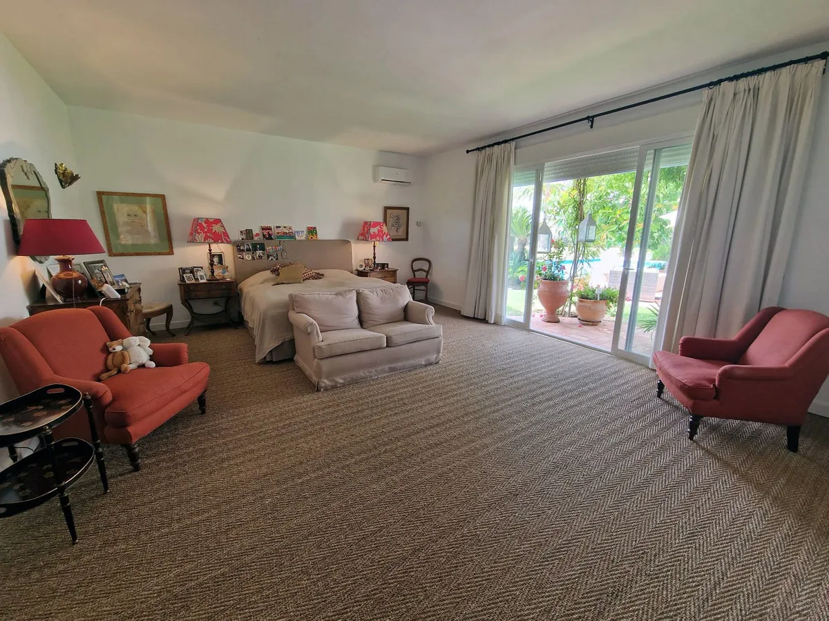 1cd902e3-3f12-44a6-ad31-f25f9fa605c8