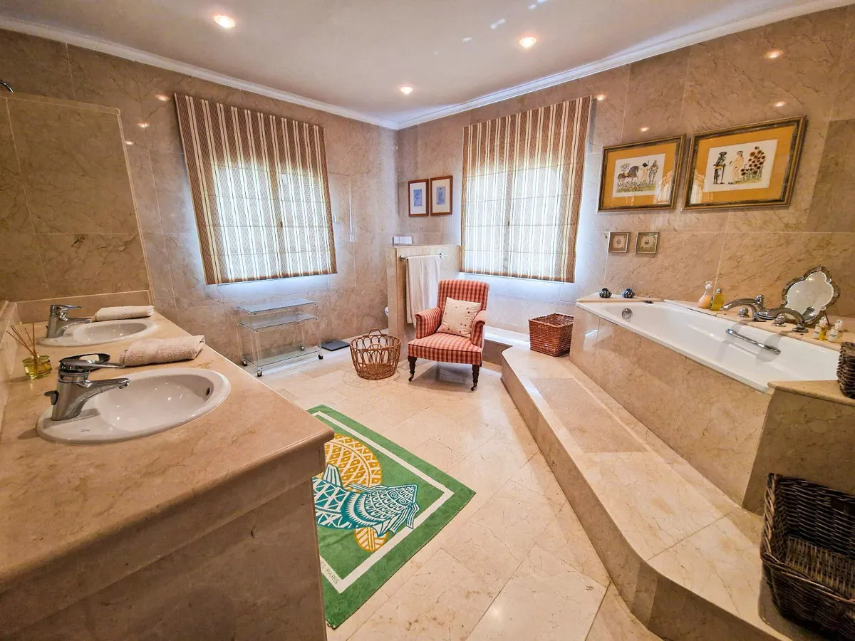 69597a80-f5f4-43a8-9f22-88069fa70b1d