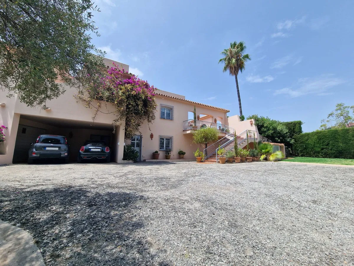 b1b49169-0f9c-4e11-9bed-de3e4c823b07