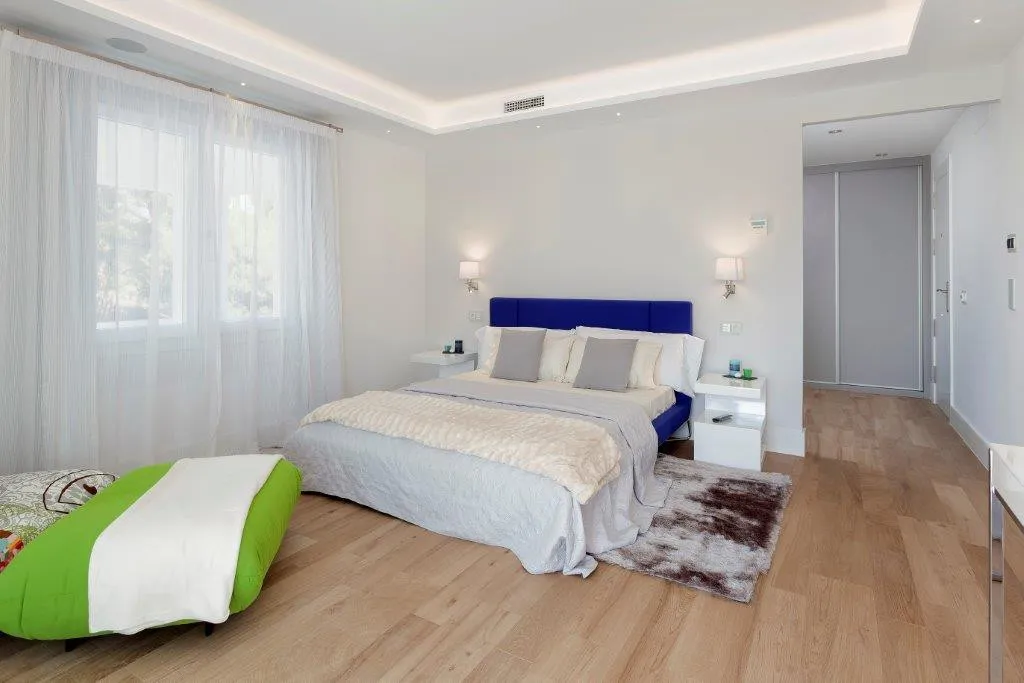 e16c0e8c-db52-4809-a407-f032ba02be11