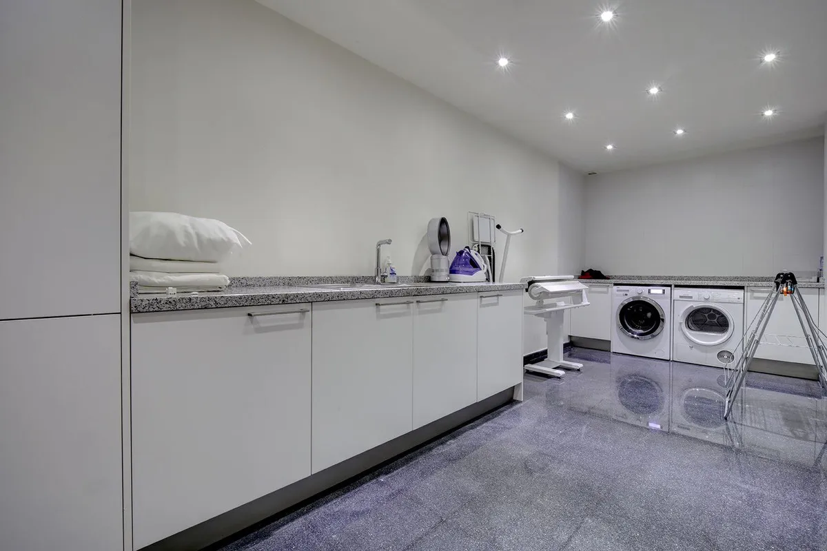 1c9e7ac9-8574-4120-badd-1158b18576a0