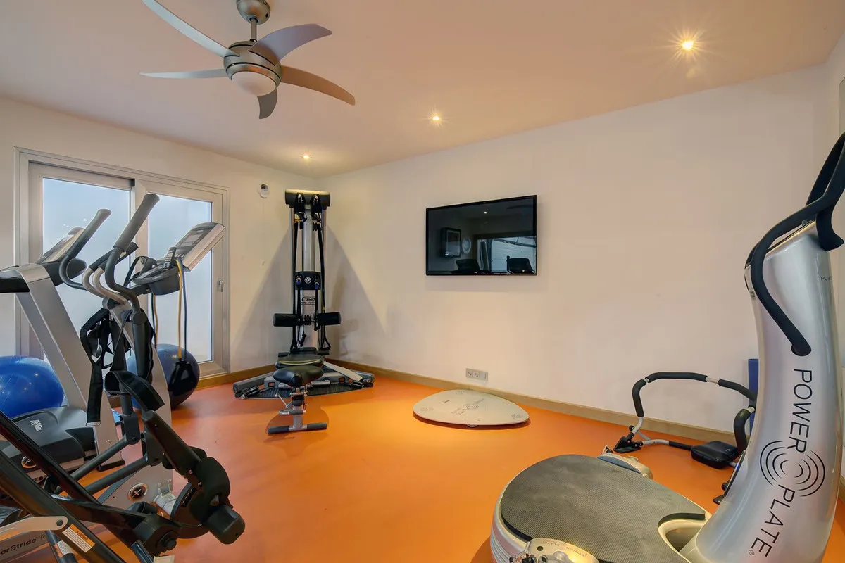 6937c11c-450e-4df9-8cbc-d14e7ed32385