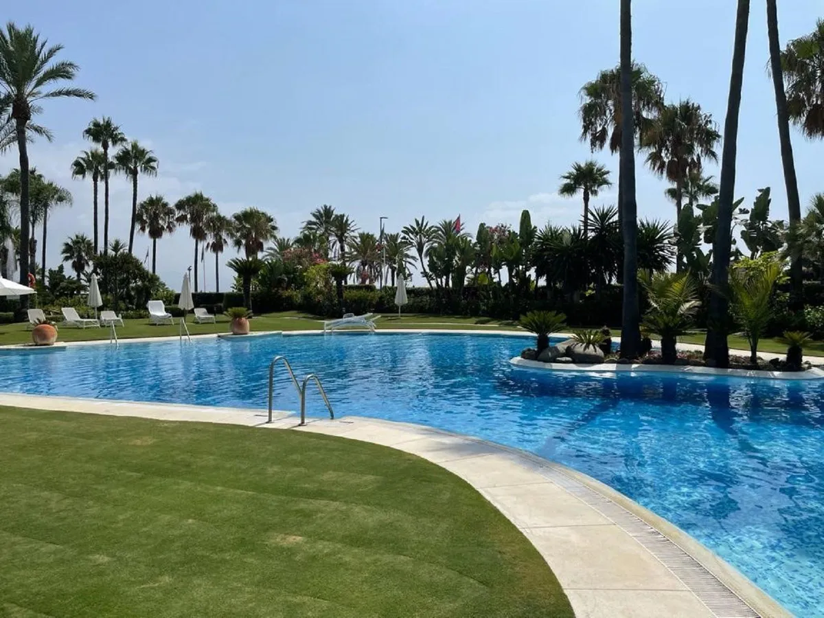 48159197-ff94-42db-811b-270964ca0464