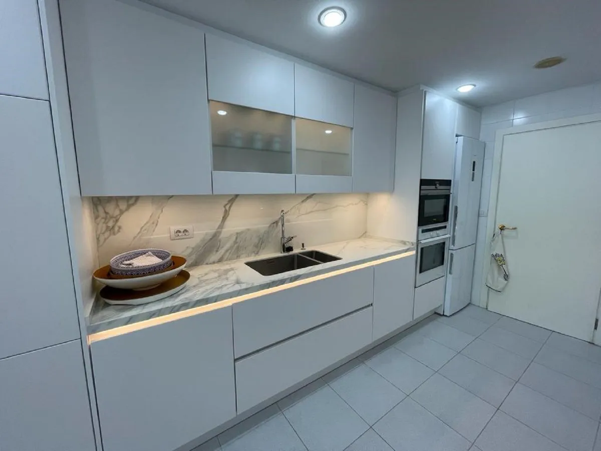 f78d2f52-f74a-46ac-bd02-7de87378d3c4