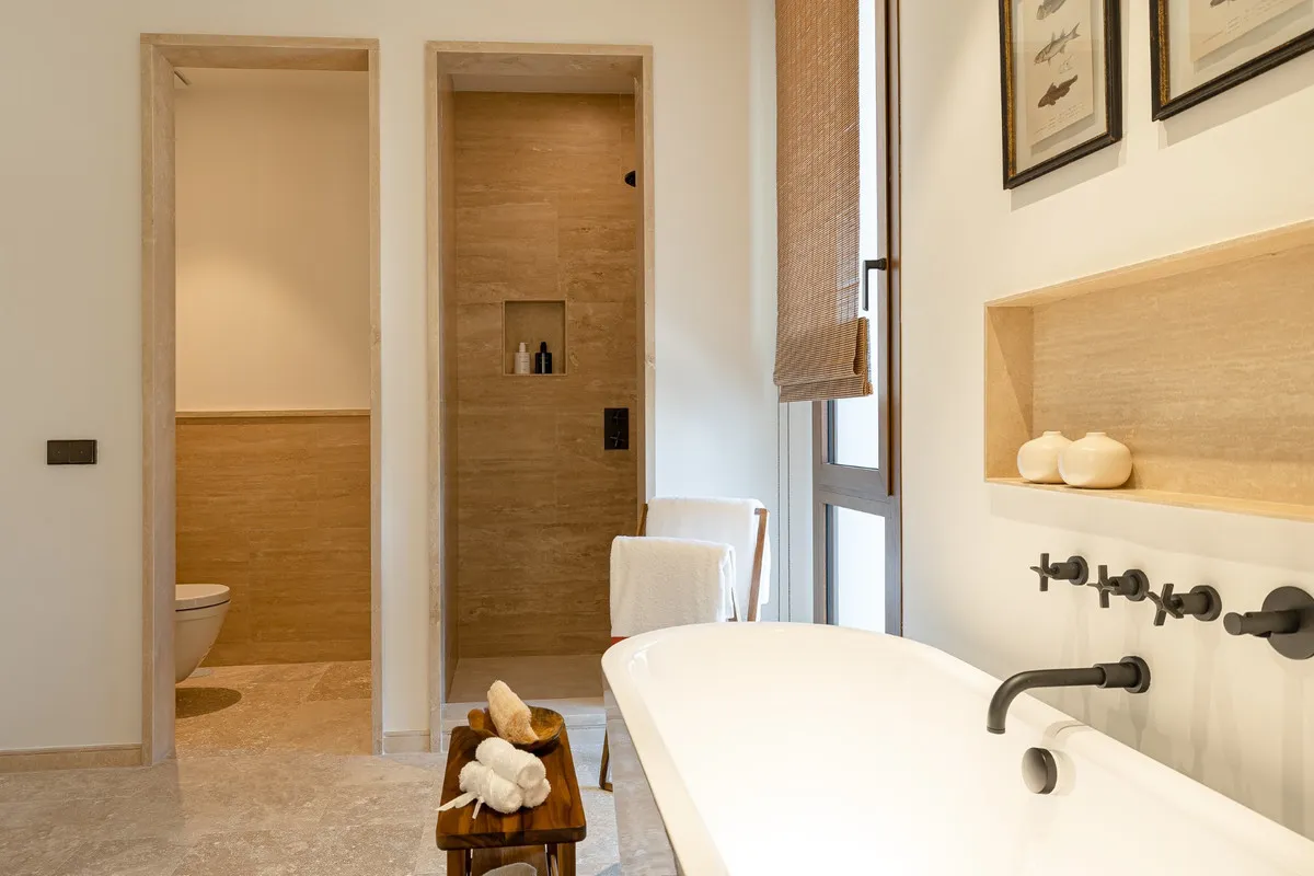 d5d98e66-765c-495f-901c-70c862793ec1