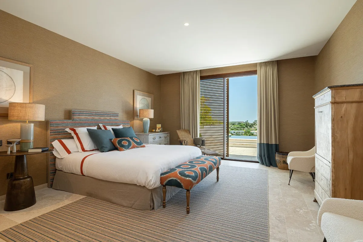 fdfd1206-3635-40d7-a98a-14a3ef8ebebe