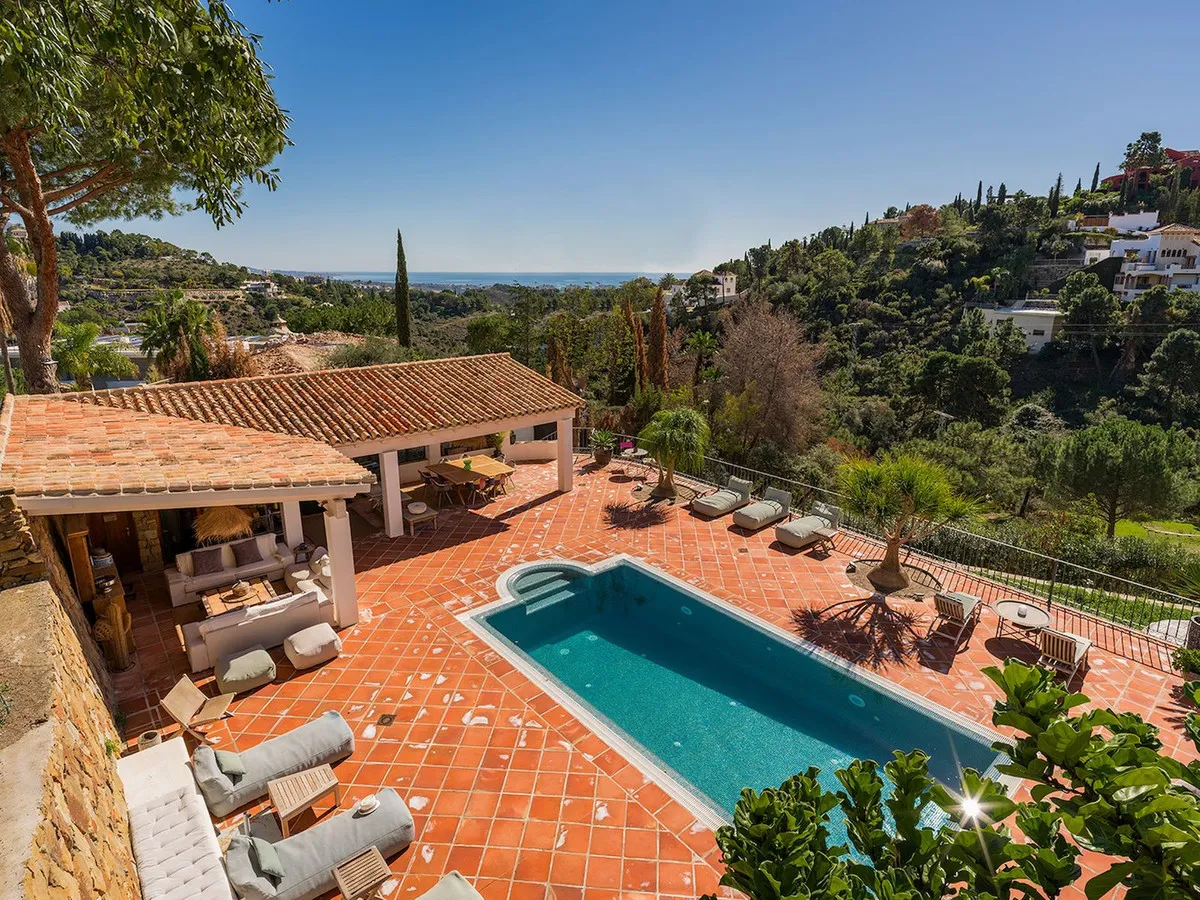 1ca33f38-7b10-498f-8c87-41b0968055e9