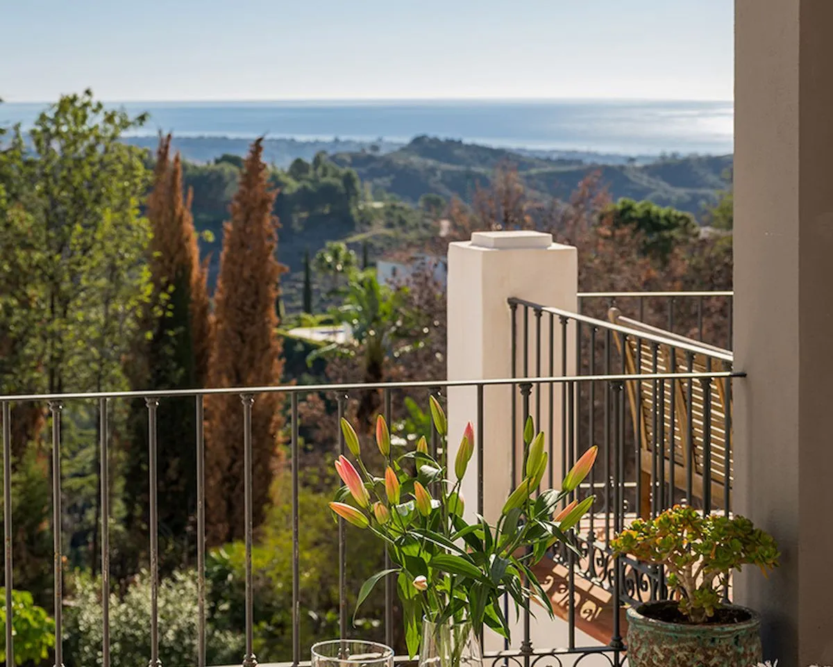 cbabd39c-dda6-46ff-8ee9-0a1f86f9a87d