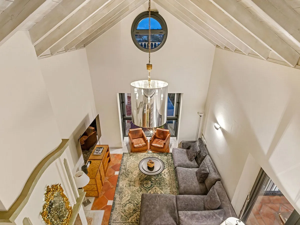 fd7111f8-ef52-4d5a-a79c-acdaf9978225