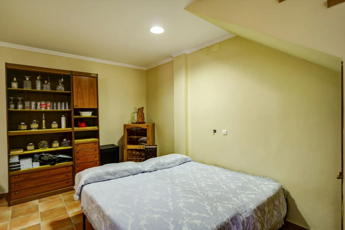 2e7e6718-70fb-4ec6-8f01-1d1c038e038c