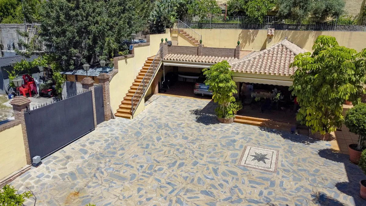 522cfb84-58f3-48a0-803e-49c2972be793