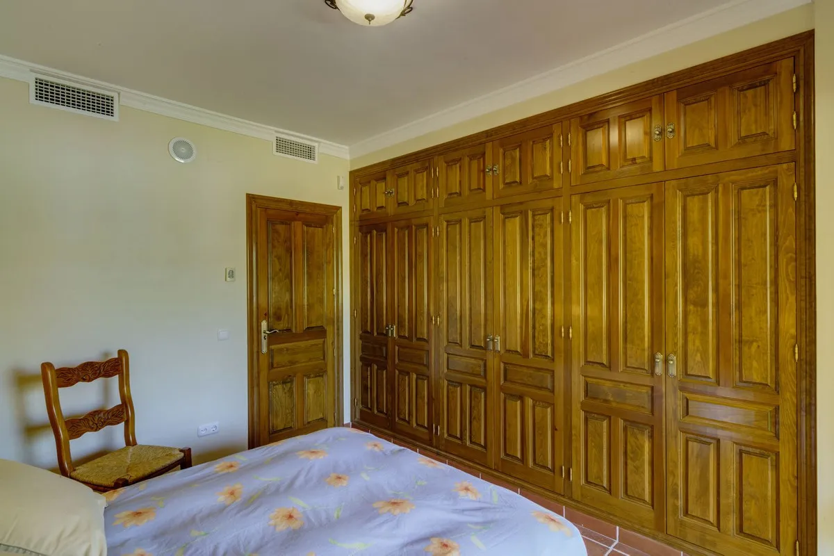 73c0c239-8e9c-48a9-bc7f-d68318ddf648