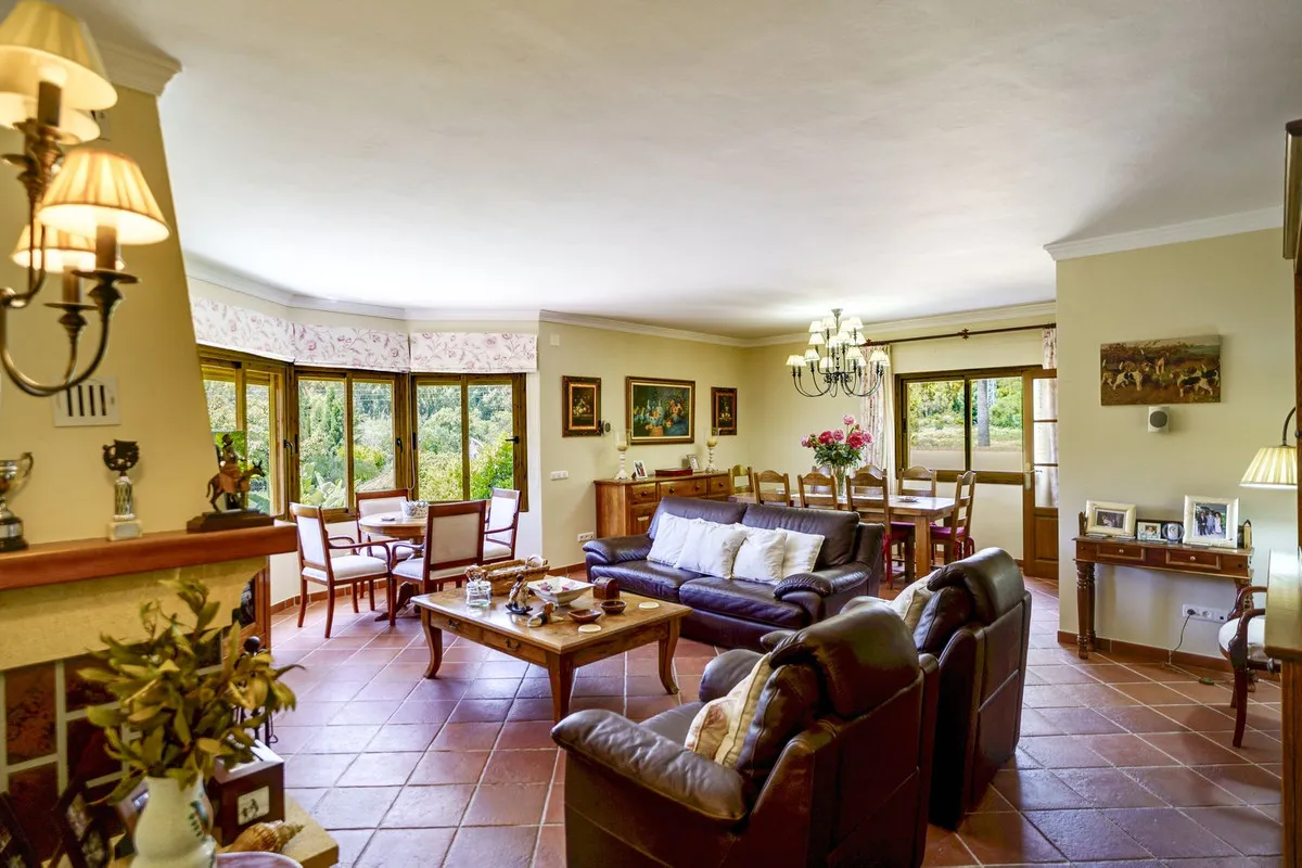 a15145fb-36ec-4c6b-8c31-fb0aca1c80e0