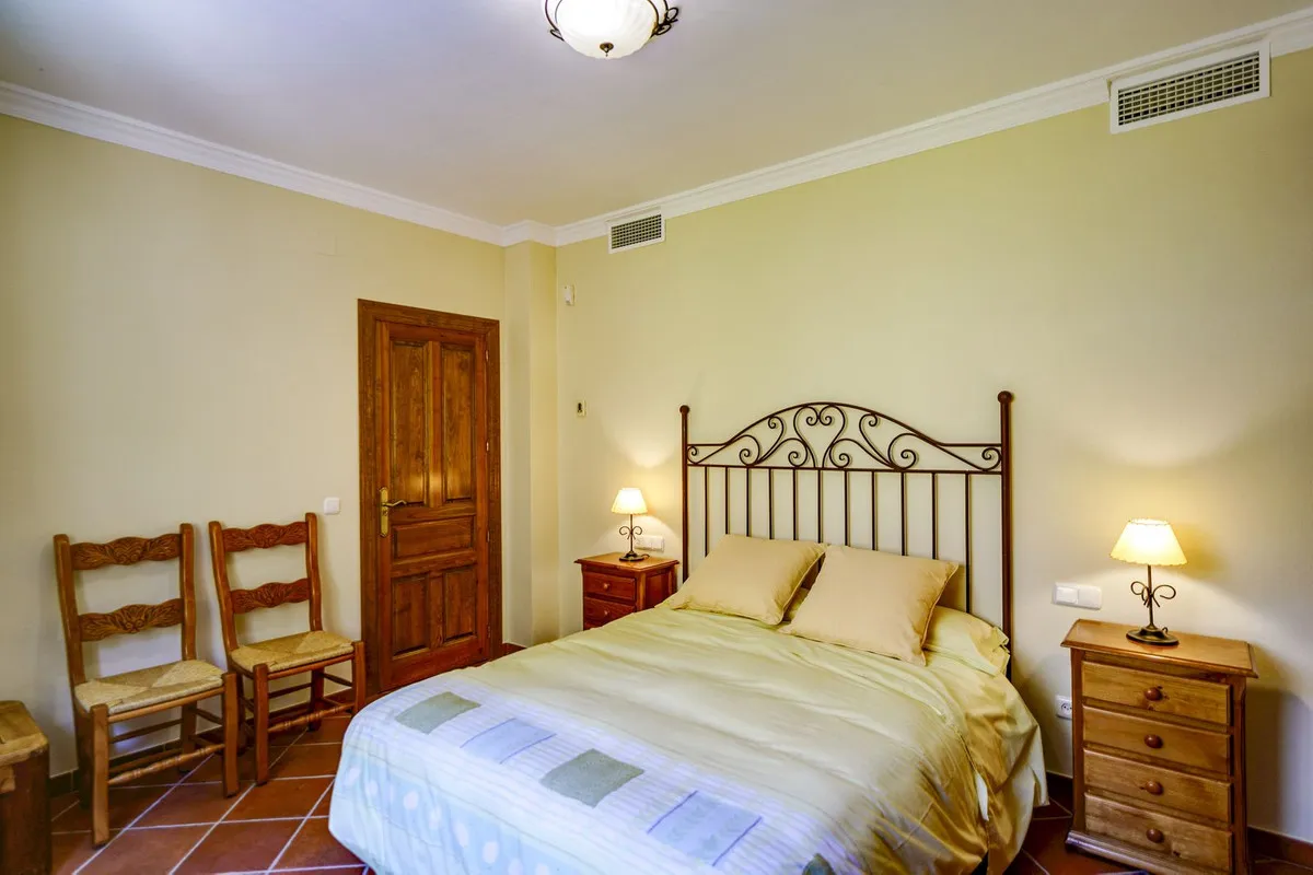 dd7fa3f3-fbec-4ea5-8527-2f8aab33abf9