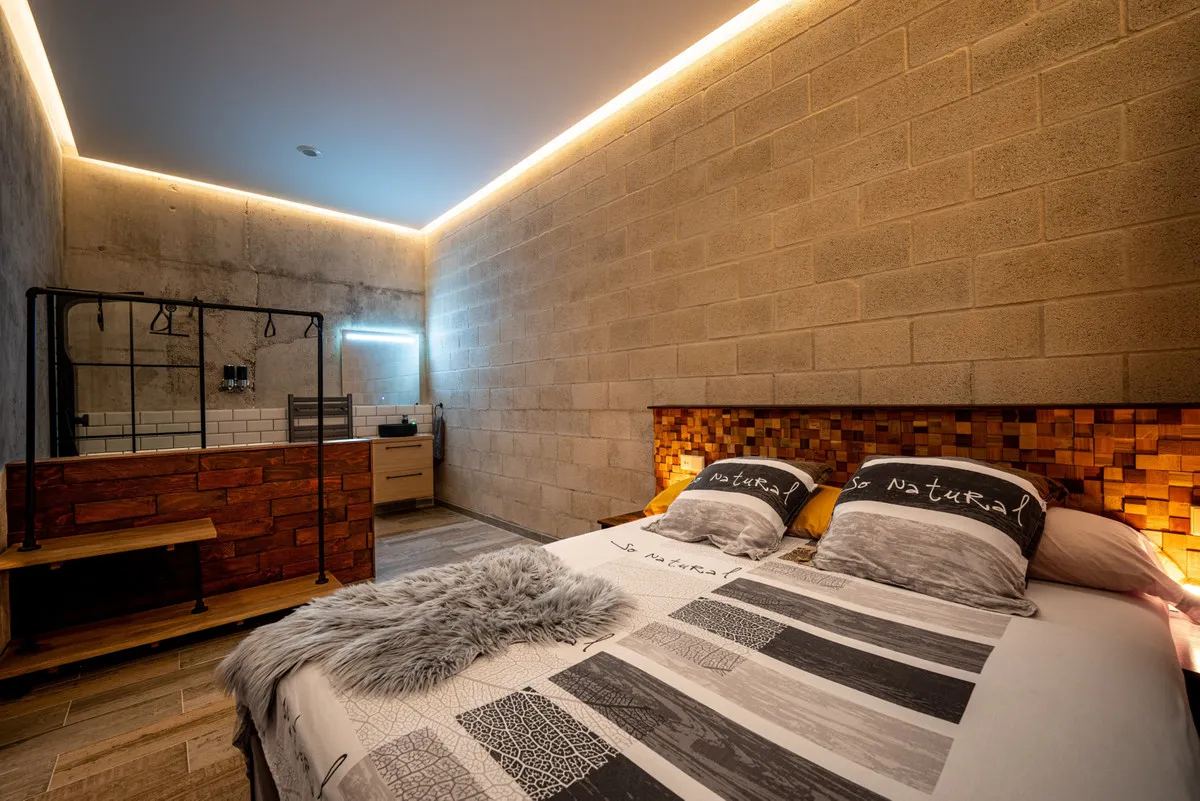 5aff199b-8682-4ad6-a642-ef038f553abf