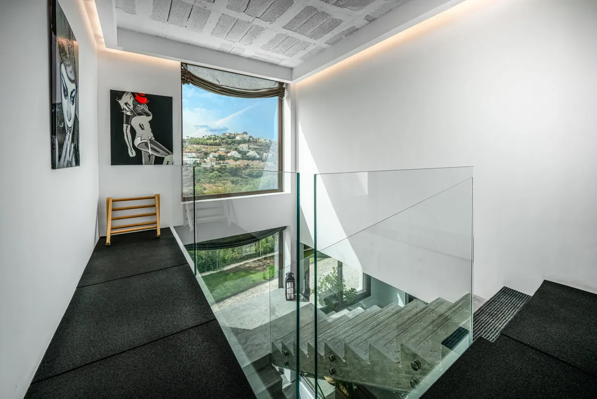 855ecd45-ea35-4dfc-ba7f-8ce65dec8c28