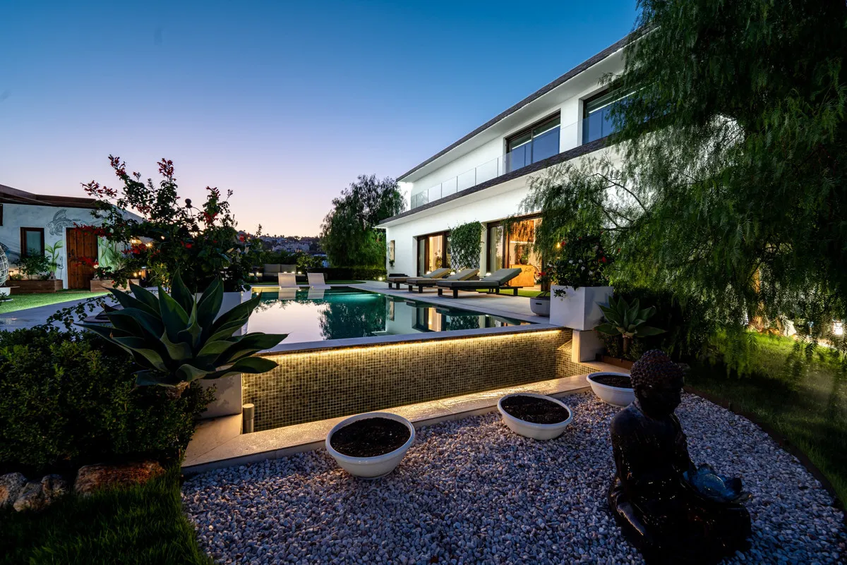 b5597d69-c903-44ee-b9f6-07d1882d87fd