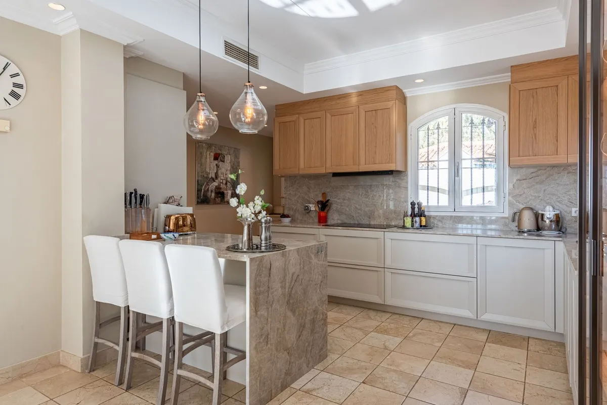 0001a09e-8682-4eb0-b333-203901abdf3d