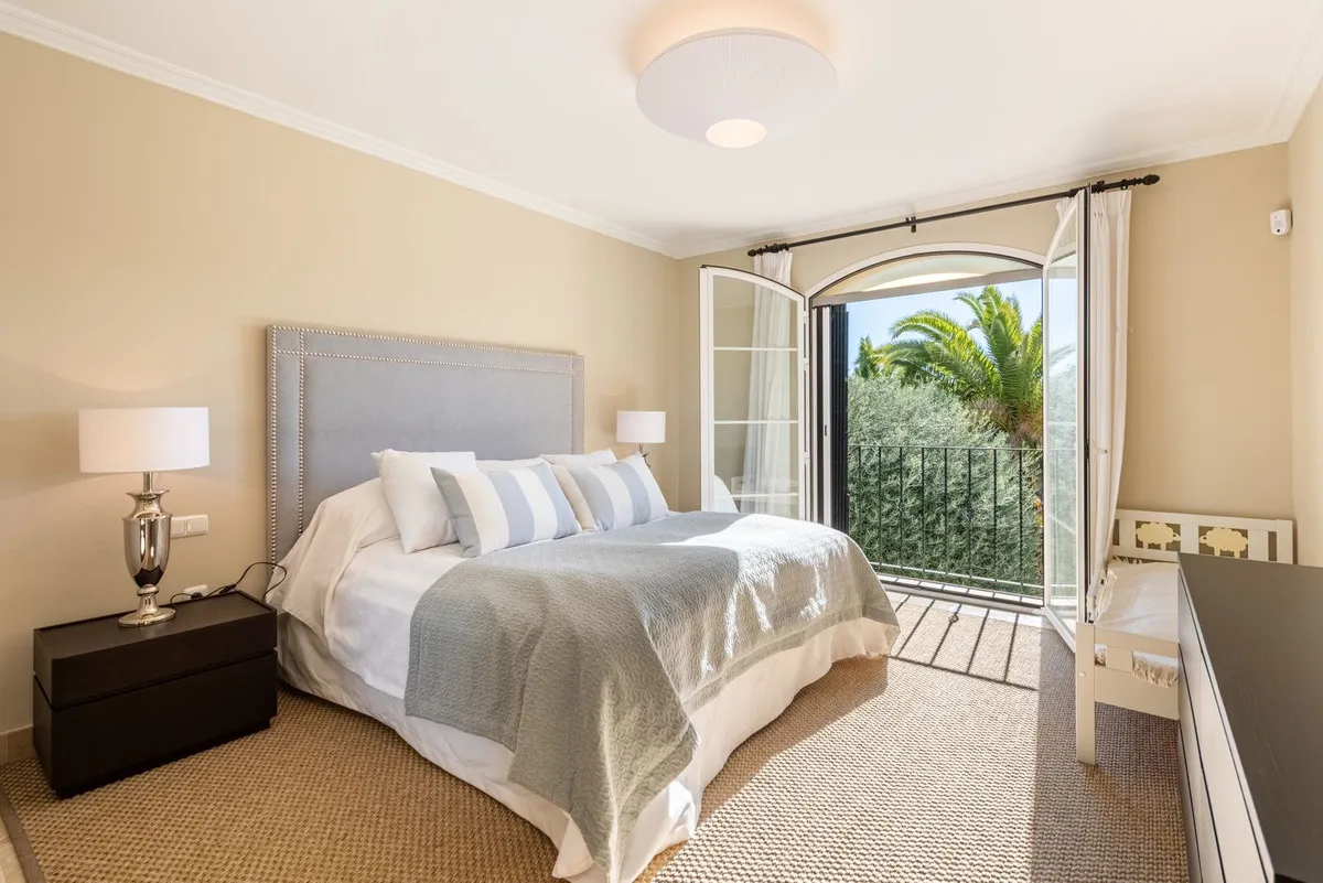 40f45f8d-60ba-4f29-9ef7-d181d099f0b0