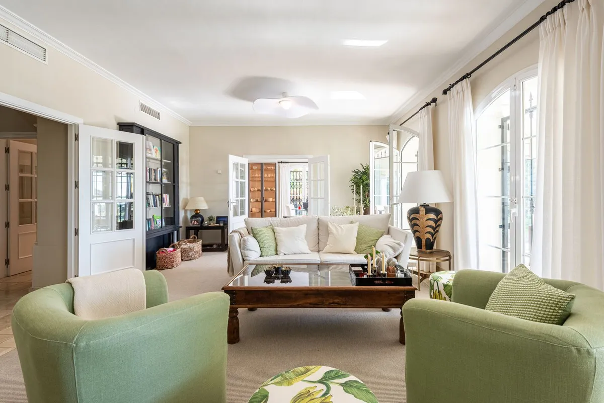 d1b45809-9b69-4666-b2db-db262d355d6a