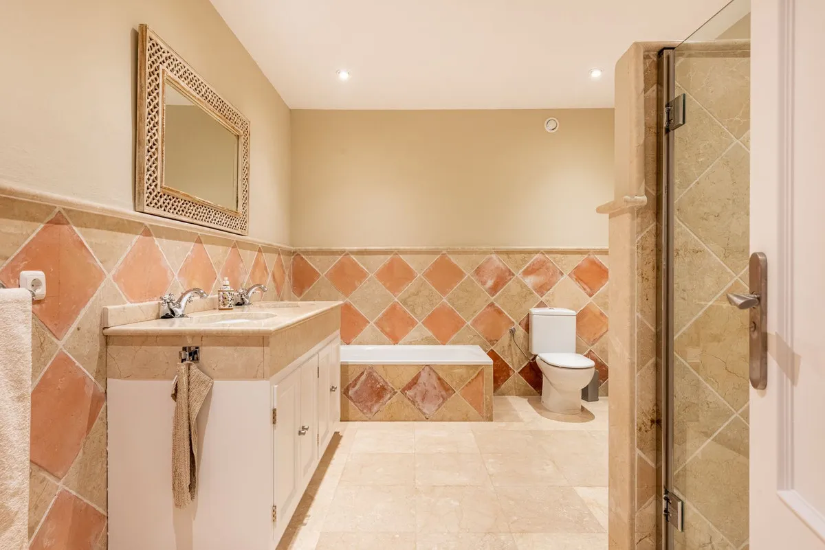 d2f5694c-70a0-4c18-9d0f-fab2acf4d9b7