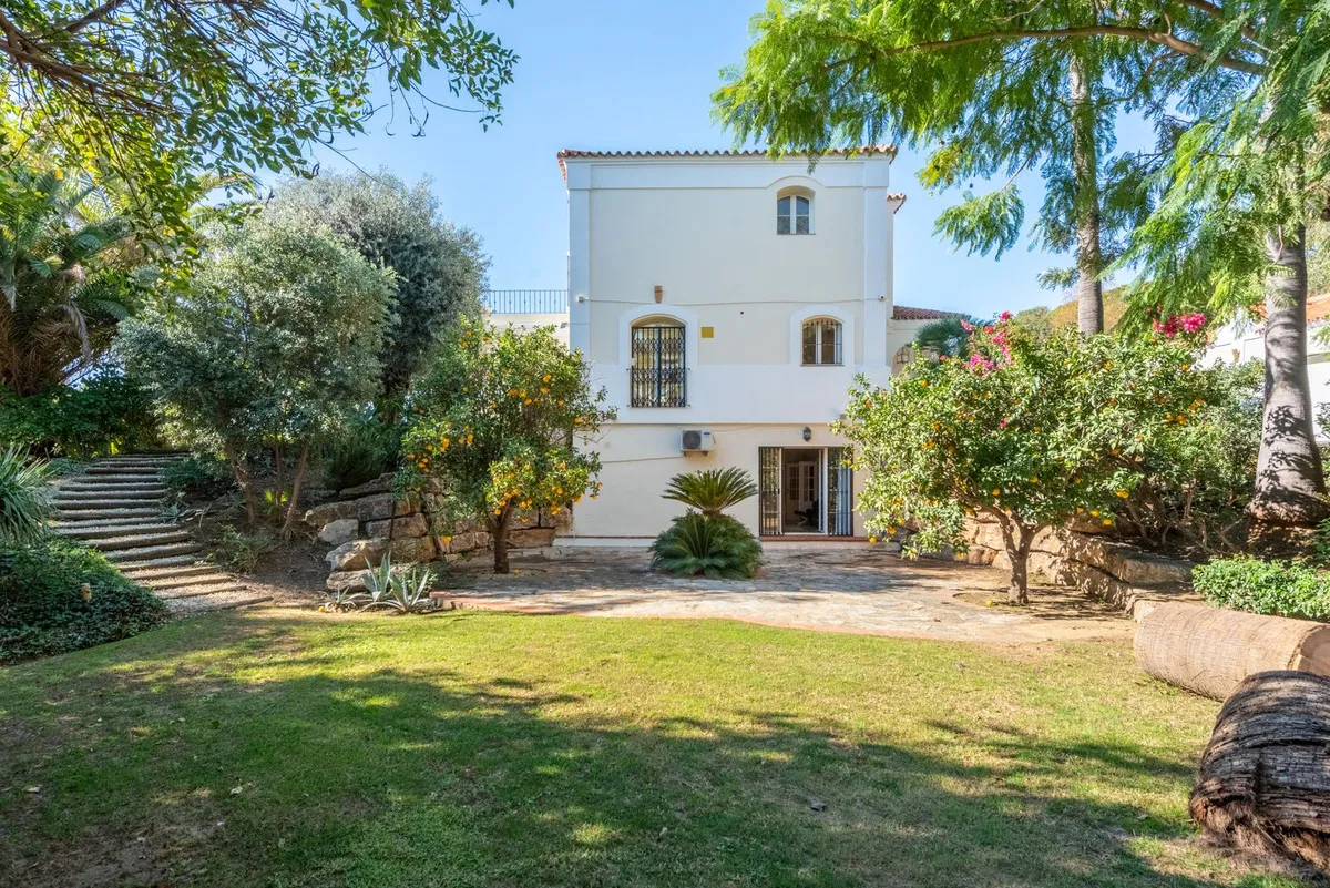 f9f6a844-45ab-4e21-8ce9-c445104bd4ac