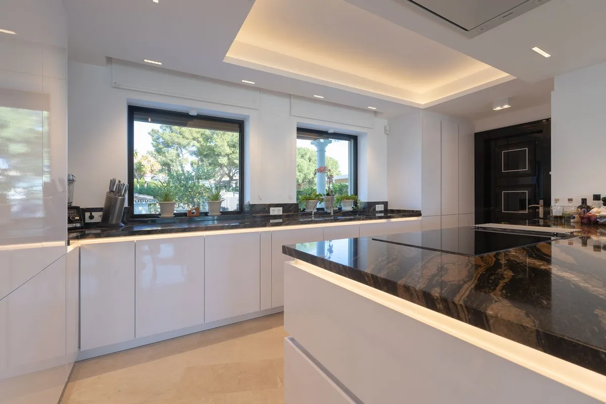 2d92be90-81ea-4806-883c-98eb00d7fa8e