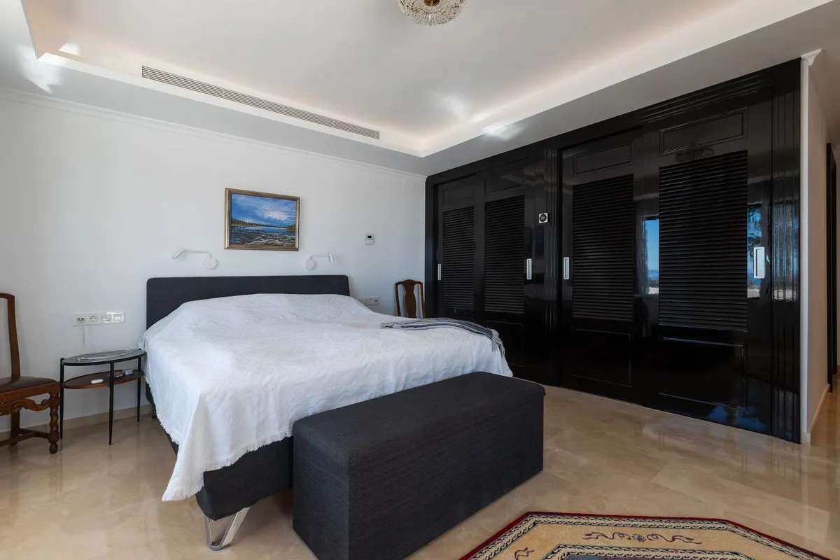 ac8c87d2-a472-4dd6-b44a-3daa6aa6122c