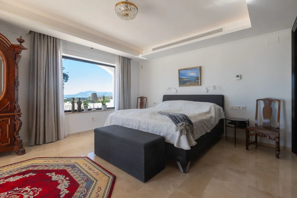 c7fcb921-bda0-4f89-985f-67984b68a0d1