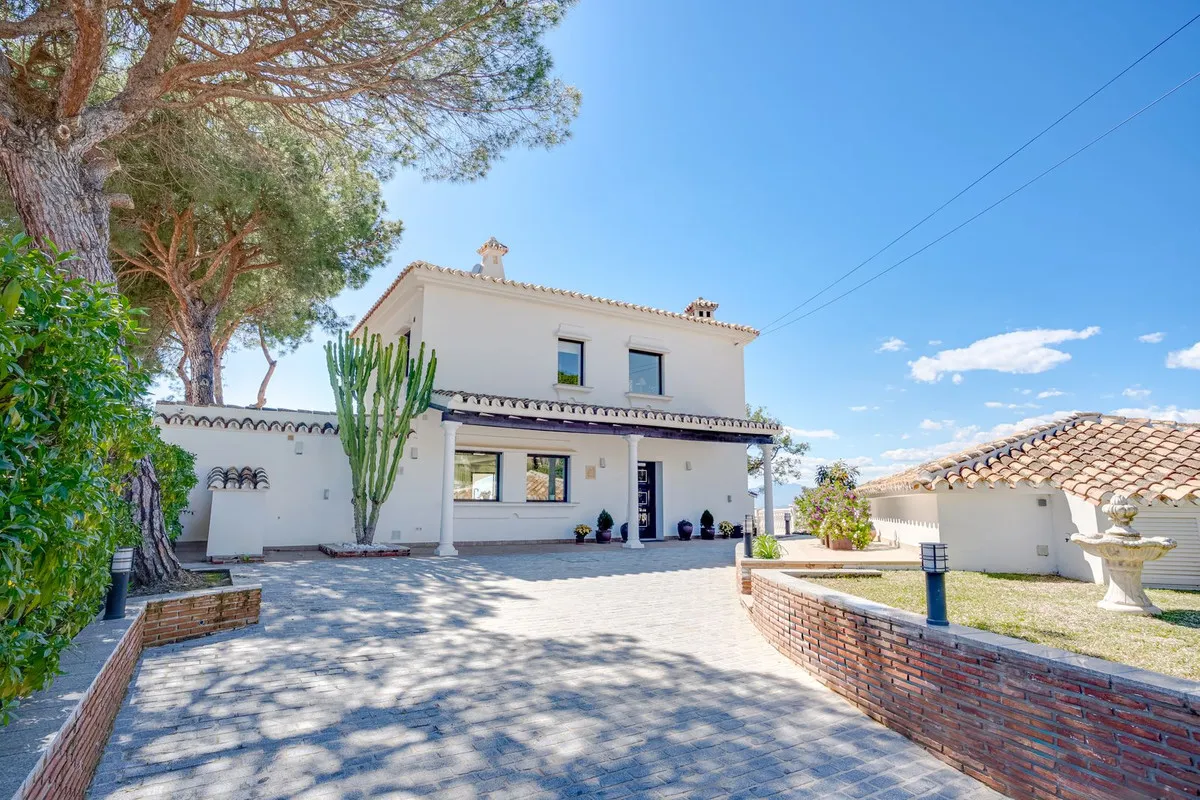 e7b2f38a-caac-4843-9a15-b418ddebc7ff