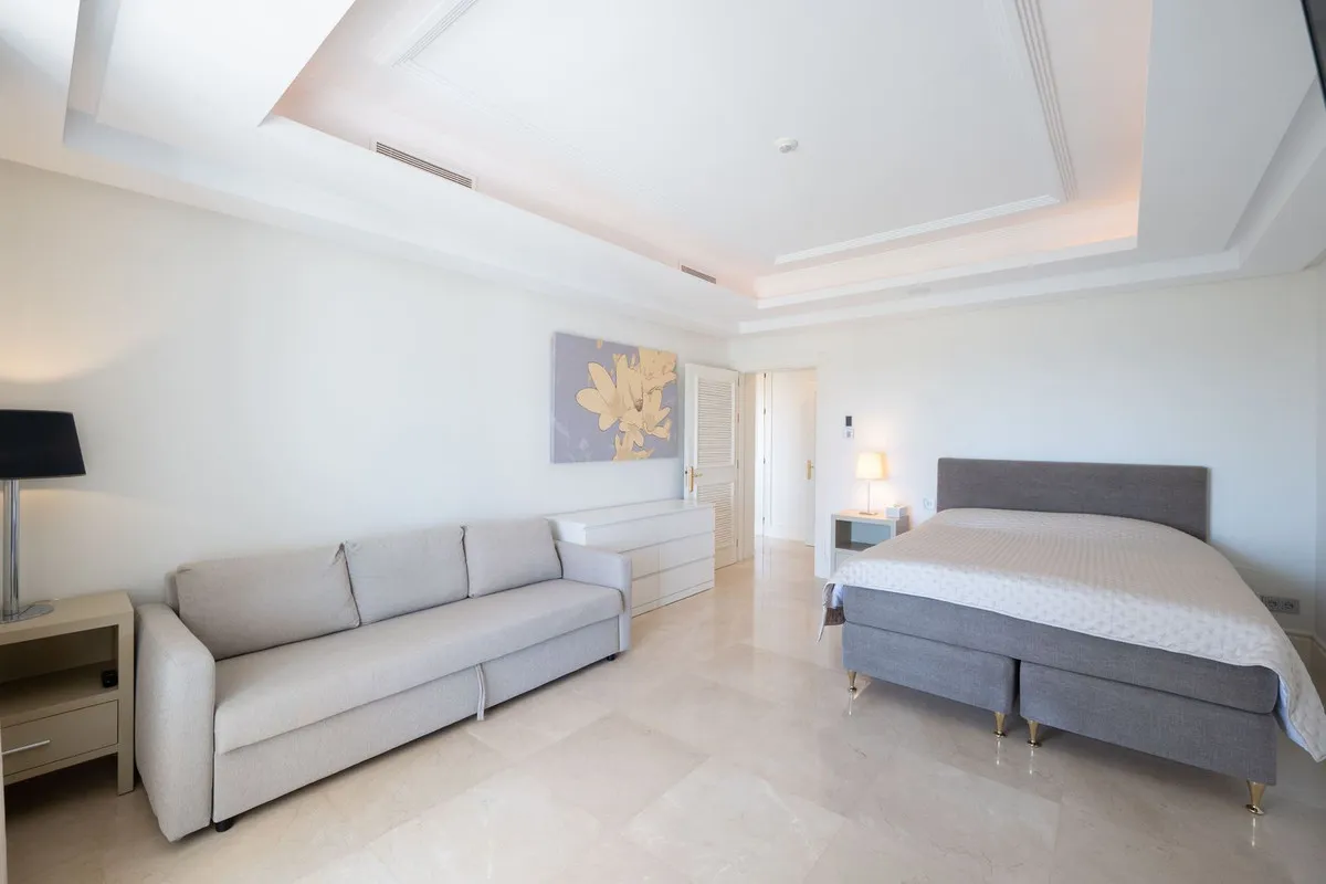 1d72f7f0-633d-41ad-940b-2e472cfc3be7