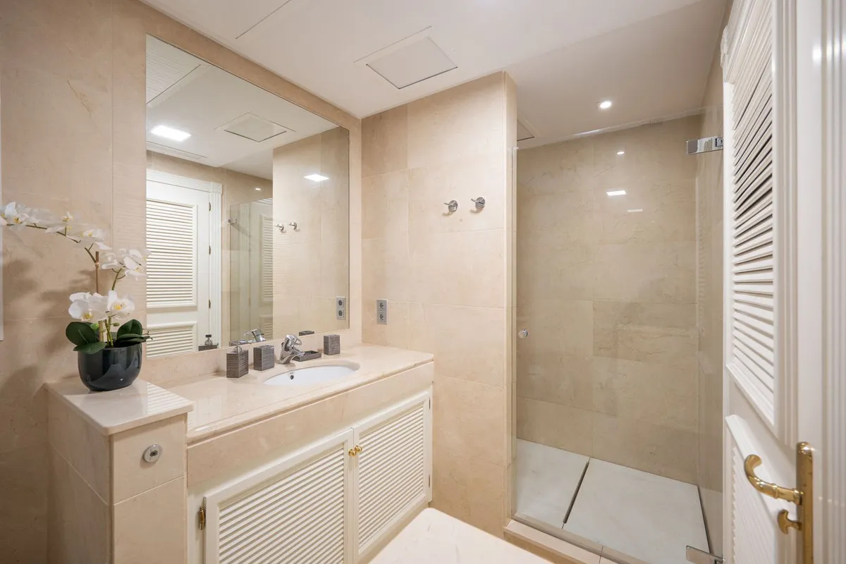 51416880-adf8-4854-9c8c-9f95fdbde4ea