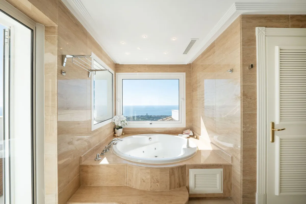 71dca651-add6-4a5f-8bfc-f724bafd7b55