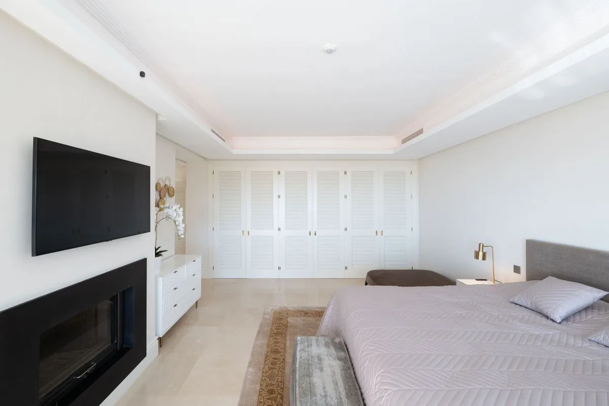 c8a13b11-3f92-4cc2-8075-e753cdbf9278