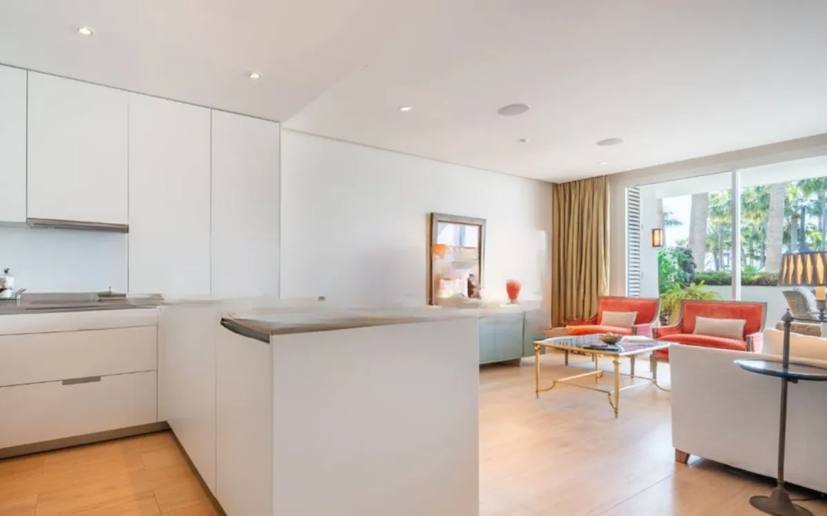 00ab6a3b-84ca-4d48-b26f-935a77ae8873