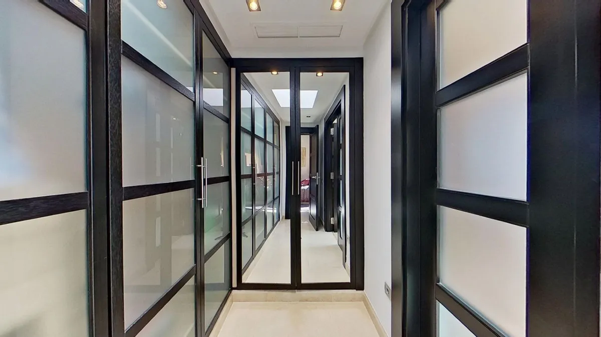 f909ae7c-a1f6-4e32-8c05-b4a06ea49bc3