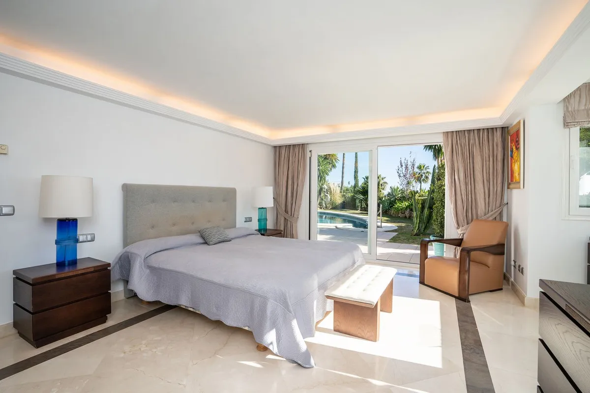 92cb49e9-148f-41ca-86c6-ae9fe65339e7