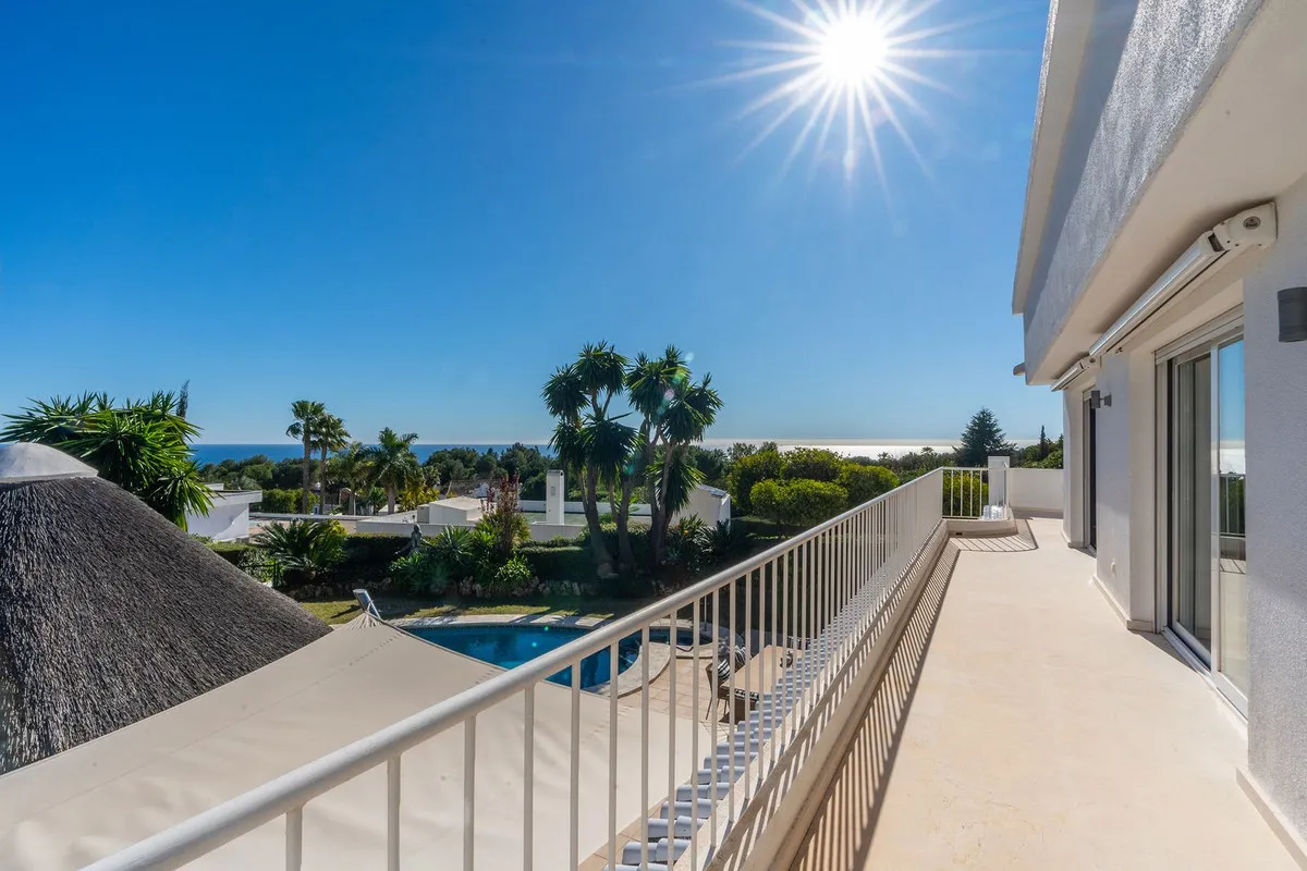 e7e5f3e9-4551-4a09-b4c2-4f30b6972ff7