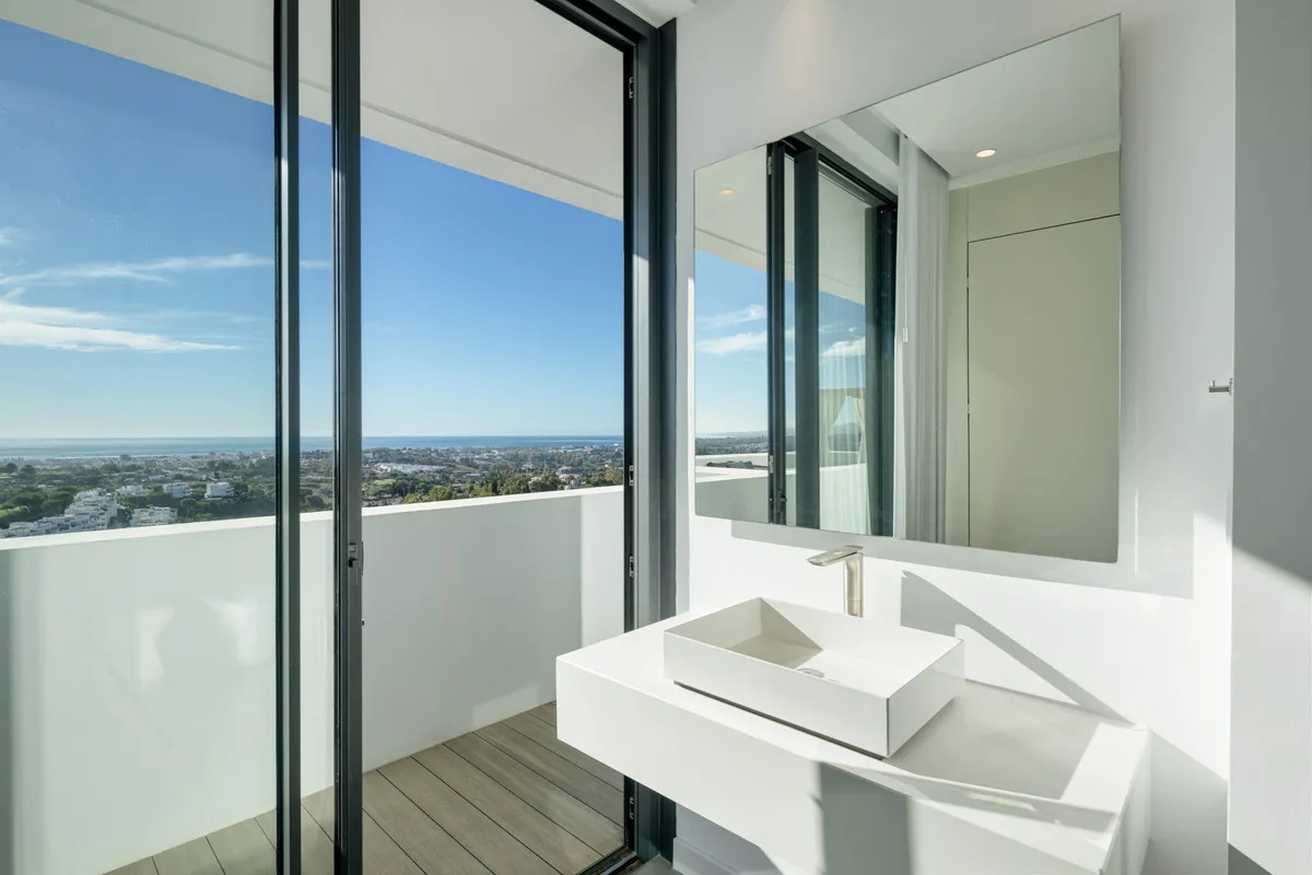 1a6208ad-4939-4754-987c-b5d161387024