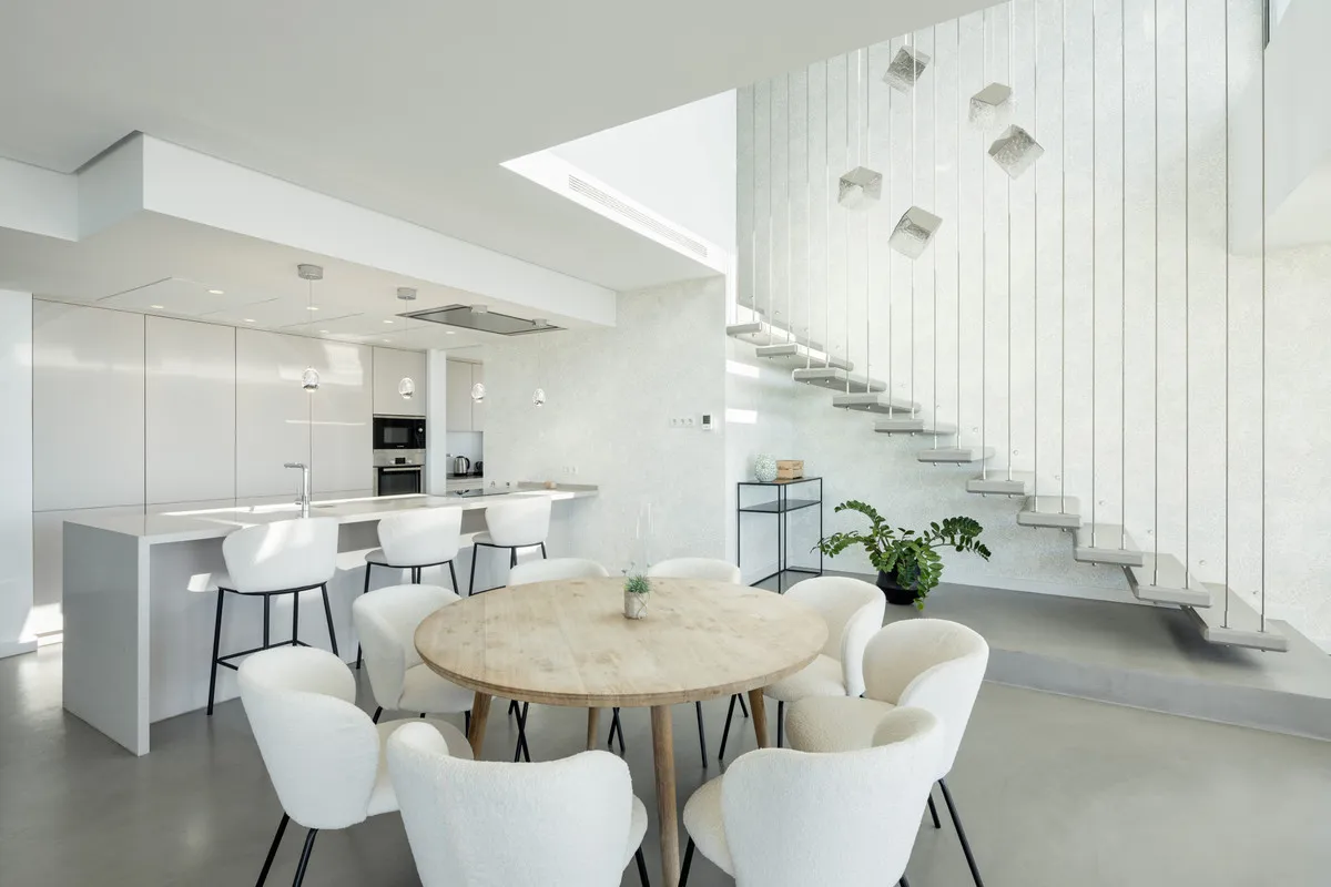 f542d775-50ed-49c9-a114-9f2023f6140f