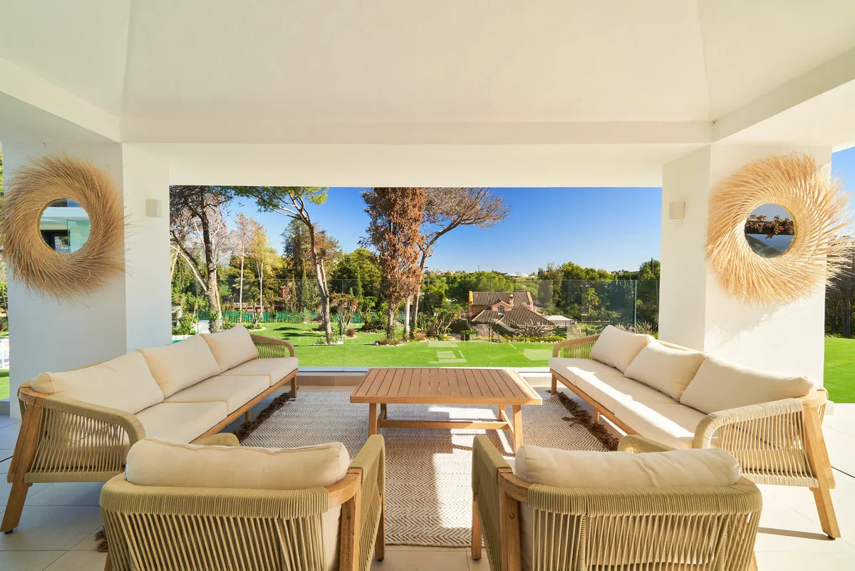 0c7dce61-a0c7-4a54-9d6a-804125f9f947