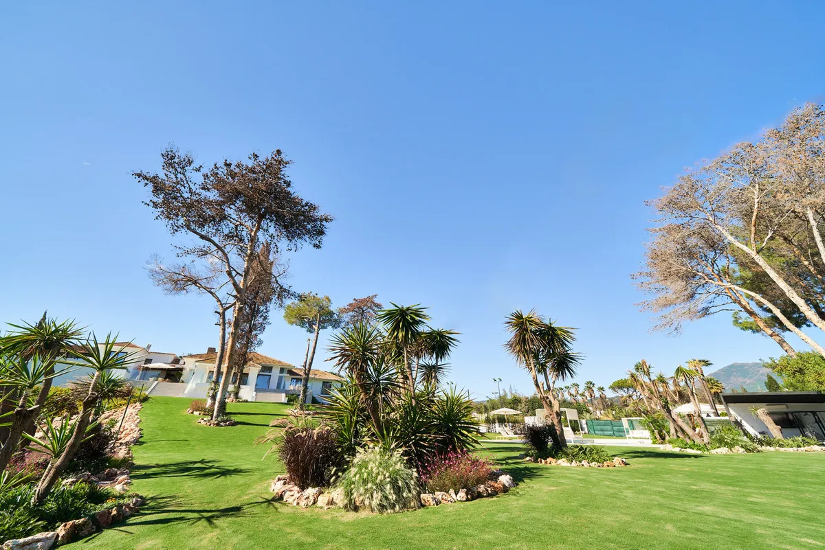 1eb3ab12-e4e6-459e-9db7-d652df78b712