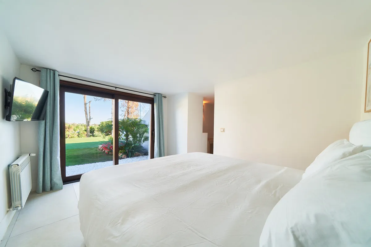 3bc10a08-102a-45f6-9358-495965a6212e