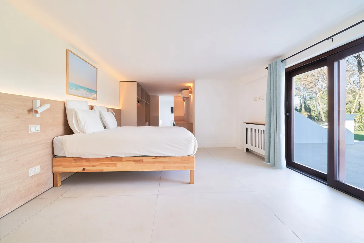 3fea96fc-0cff-4fe0-99c8-5ba5fb4e61be