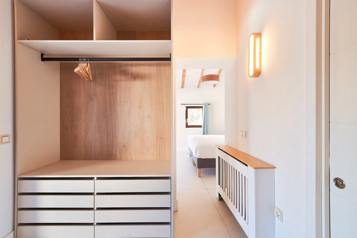 94151df6-743f-4c94-acc5-f226c5963a80