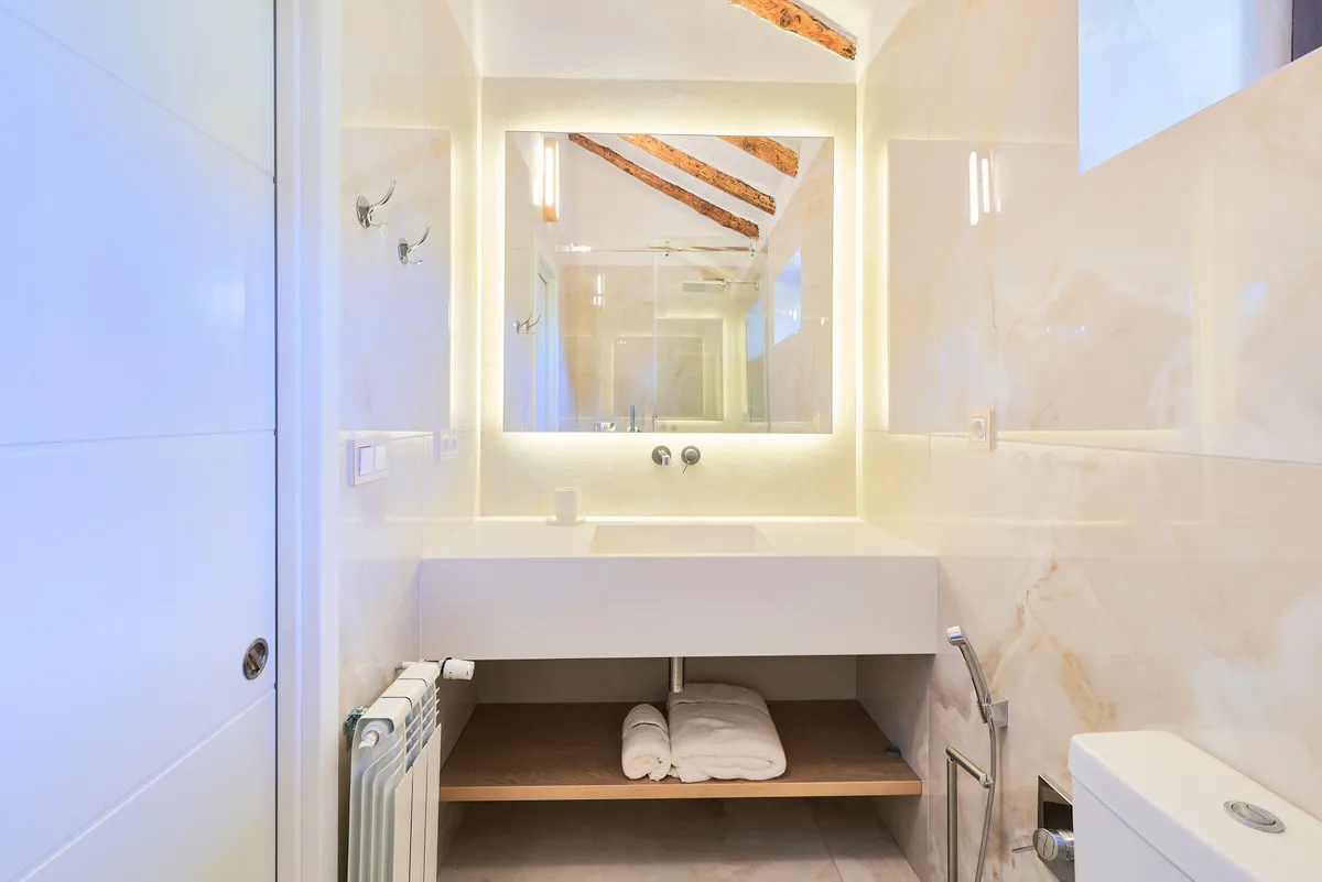 ea7c11a4-fff2-484c-8937-f23396221522