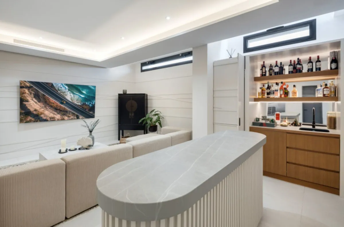 06a7697e-b02c-435d-b762-8f17b27dcd3f