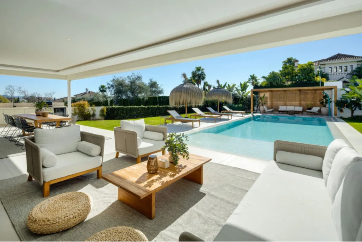 c2b340f8-c17c-4c71-8ca9-0235bfb4a9f7